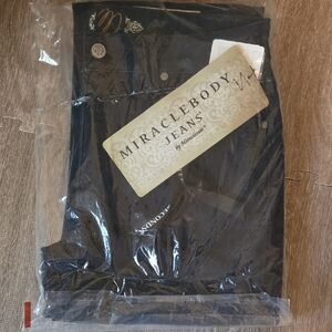 Miracle Body Katie Straight Cut Jeans With Tsunami Pocket Size 8 Indigo Wash